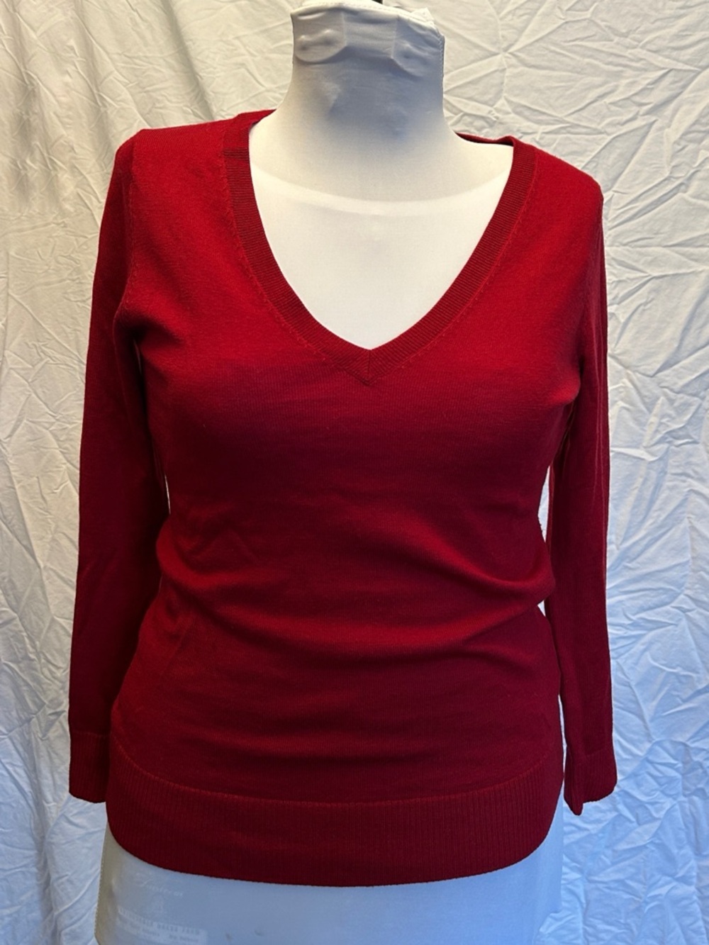 Banana Republic Factory V-Neck Long Sleeve Sweater - Red